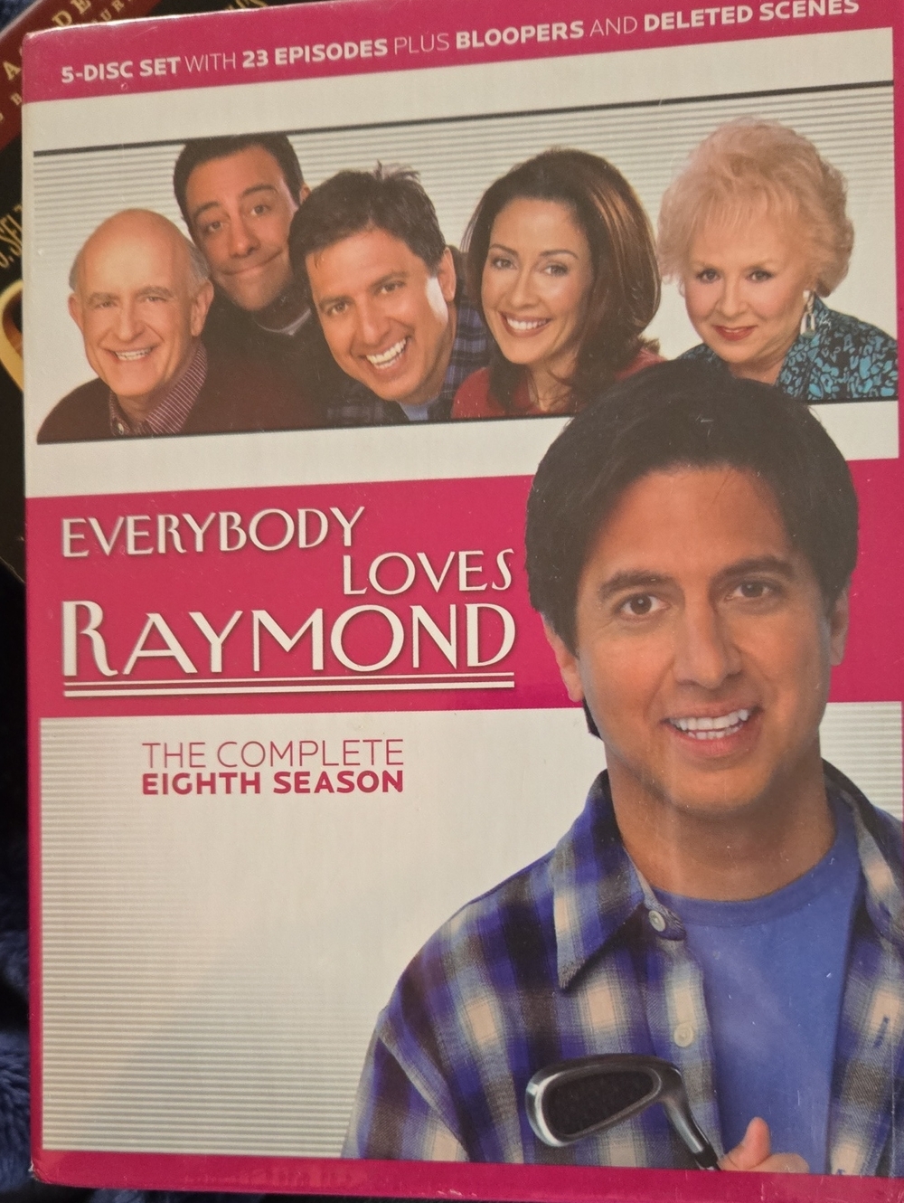 Everybody Loves Raymond: The Complete Eighth Season DVD - Pink & White Cover